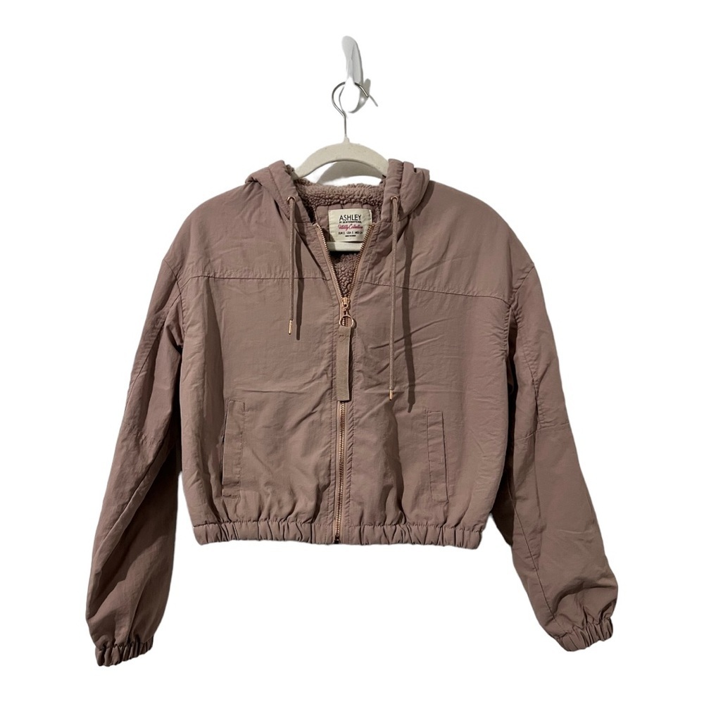 Ashley By 26th International Cropped Coat. Pink. Size Small